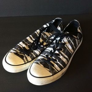 Converse black and white stripes size 10 womens